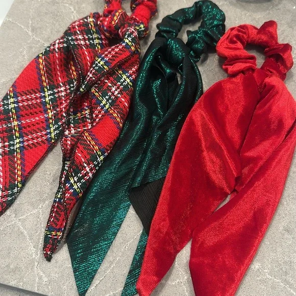 Christmas hair ties plaid green velvet x 3 - Picture 4 of 5
